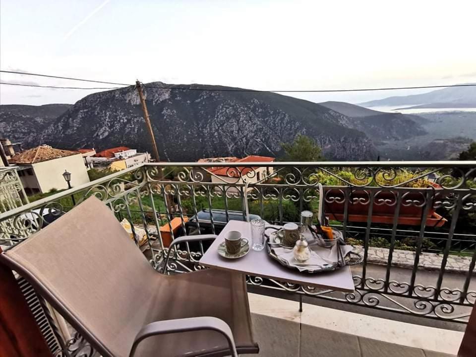 Sun View Guesthouse Delphi Zimmer foto